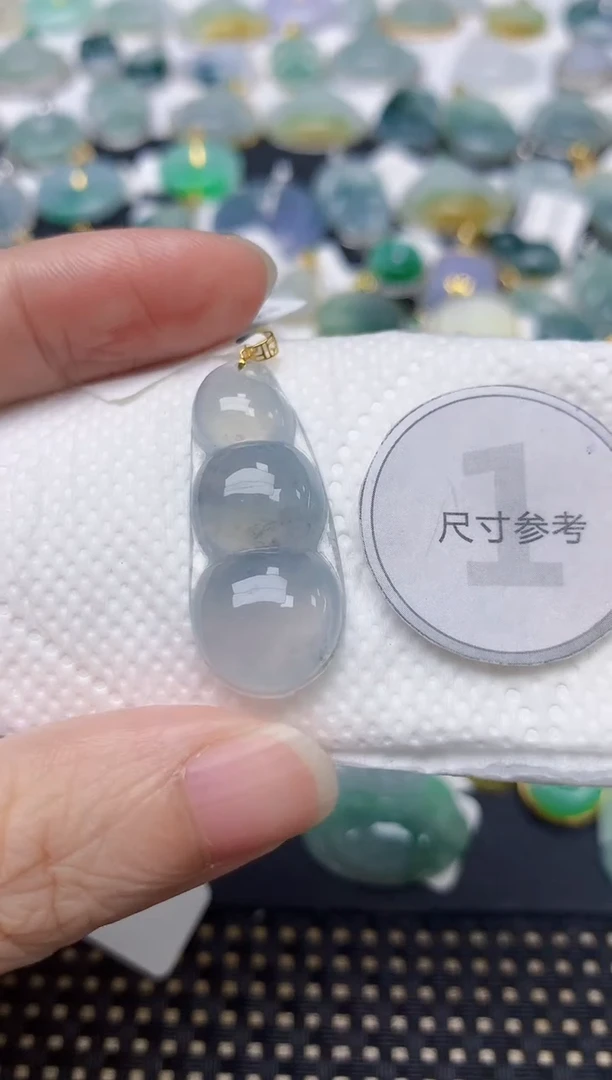 颈饰18K金镶嵌翡翠天然缅甸A货翡翠