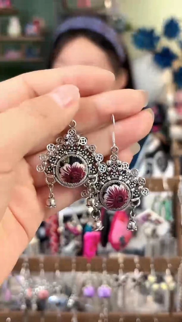 彩云南阁非遗老绣饰品546*