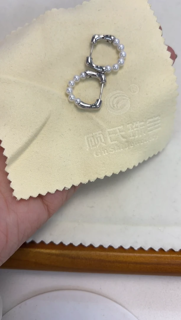 银S925镶嵌耳饰淡水珍珠耳圈