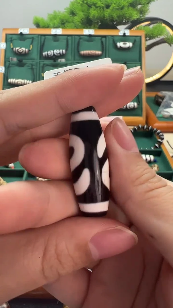 玛瑙/玉髓（覆膜）颈饰未镶嵌20.（微瑕随机发货）