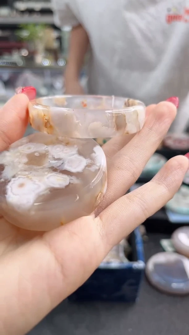 未镶嵌手镯石英质玉53圈口（不退不换）1354829