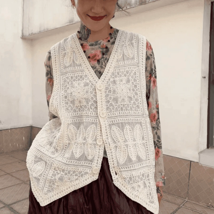 女针织小香风重工勾花马甲均码时尚复古秋季气质休闲百搭无袖马夹