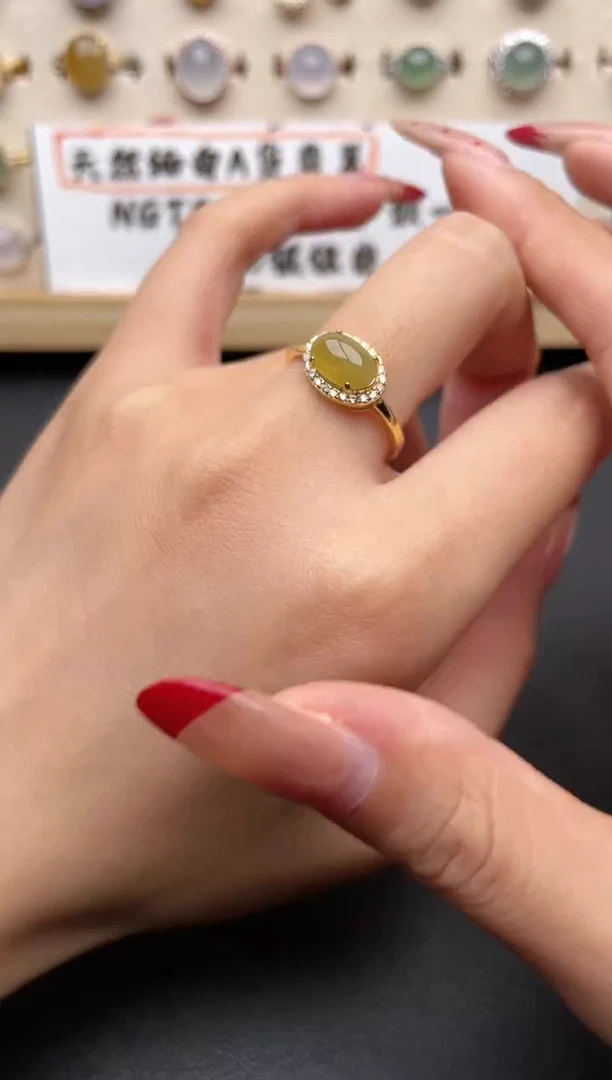 【闪购商品】翡翠戒指银S925镶嵌一物一证一礼盒