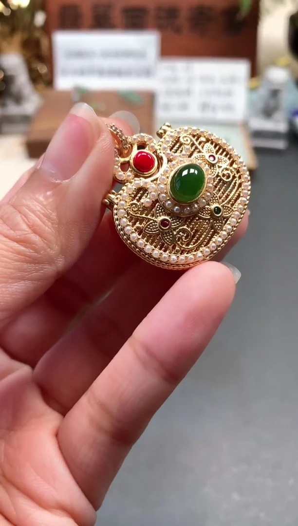 【闪购商品】和田玉（糖玉）颈饰银S925镶嵌吊坠