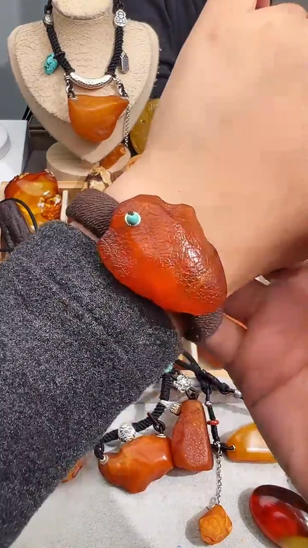 【闪购商品】蜜蜡裸石未镶嵌似玉