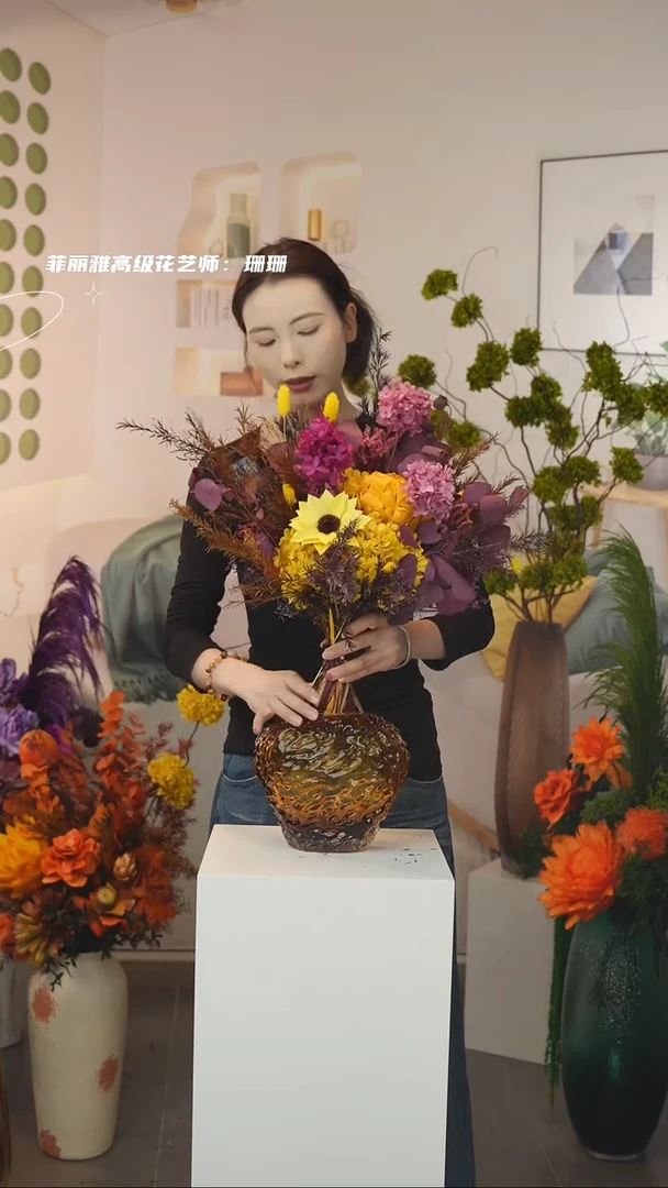 琉璃：图片款花+花瓶