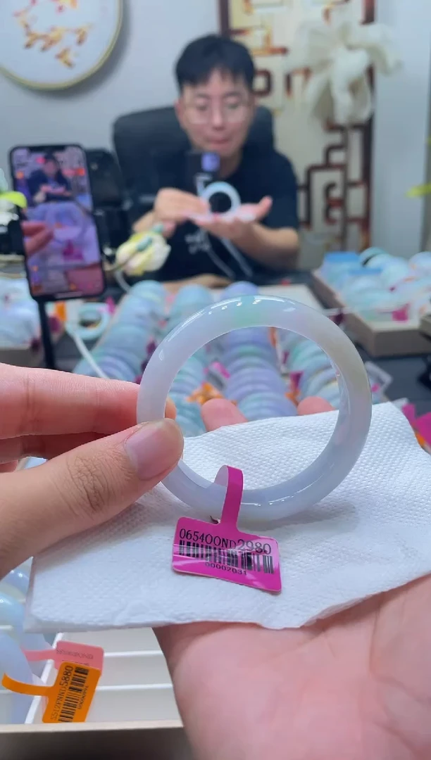 未镶嵌手镯翡翠129-54
