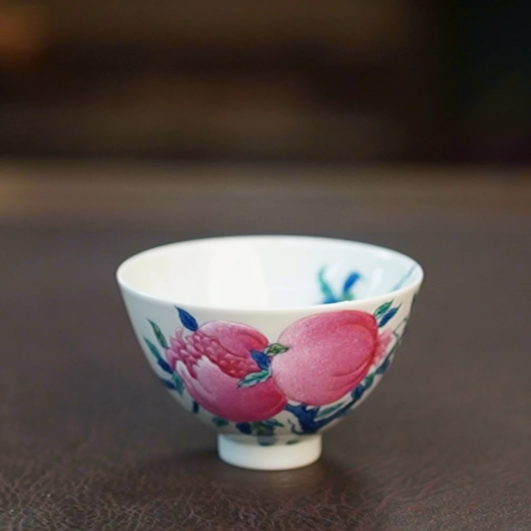 M4501青花斗彩石榴纹鸡心杯