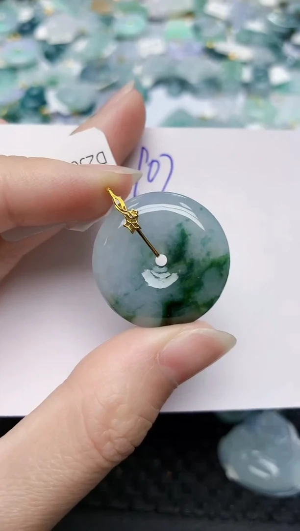 颈饰18K金镶嵌翡翠天然缅甸A货翡翠百元以上9元证书费自理