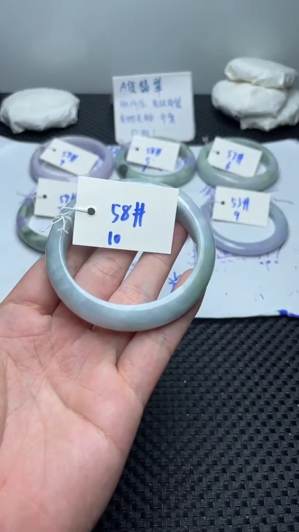 未镶嵌手镯翡翠10