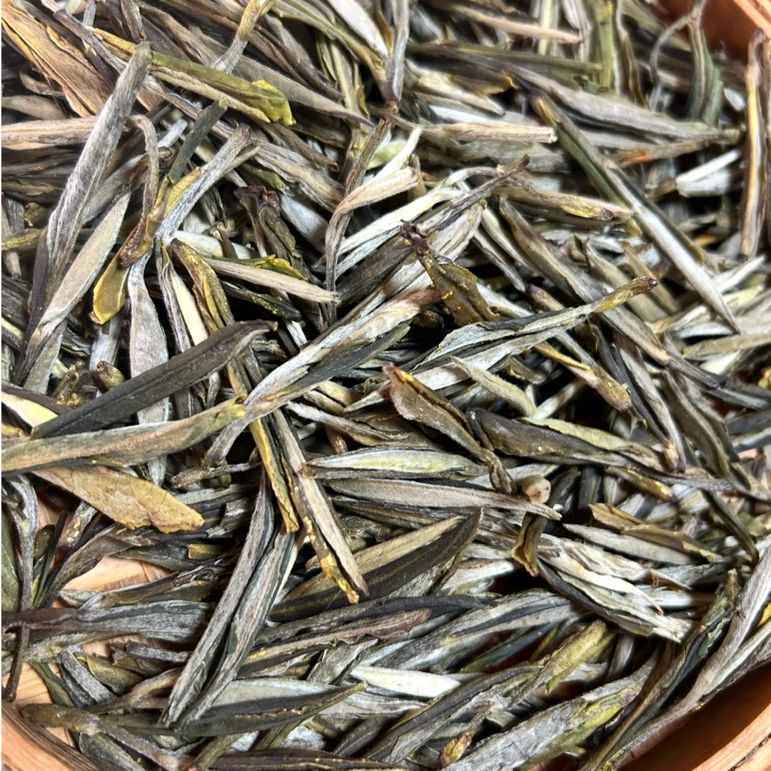建武2025凤七绿松针绿茶（烘青）