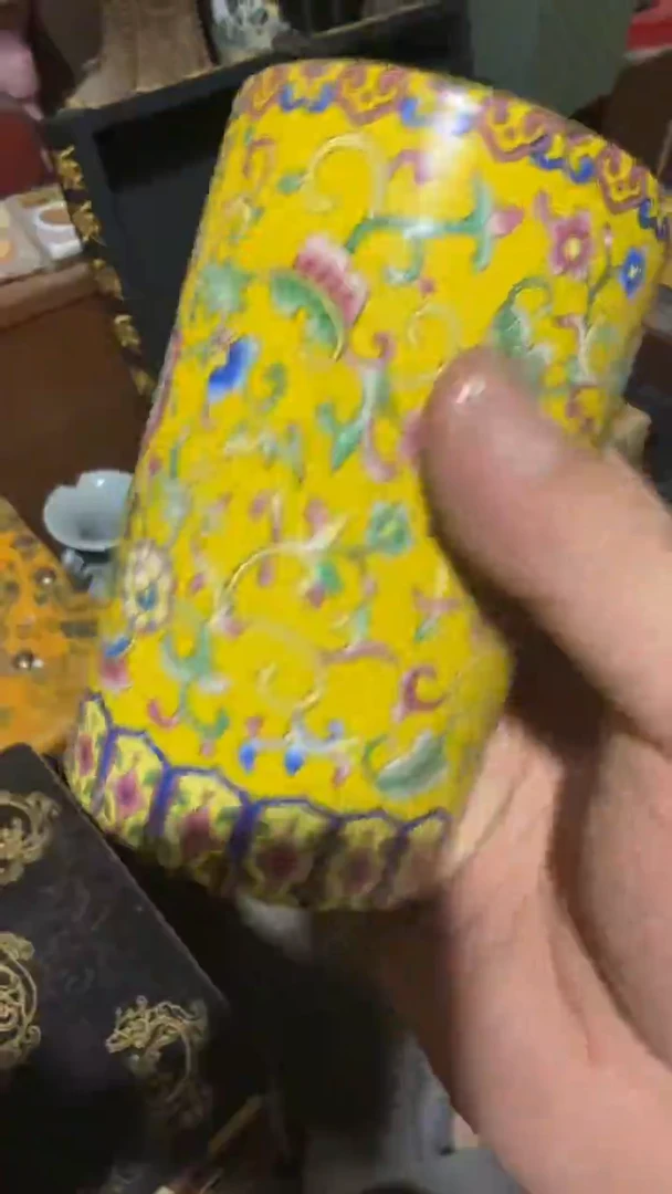 木闪电购链接精品摆件笔筒