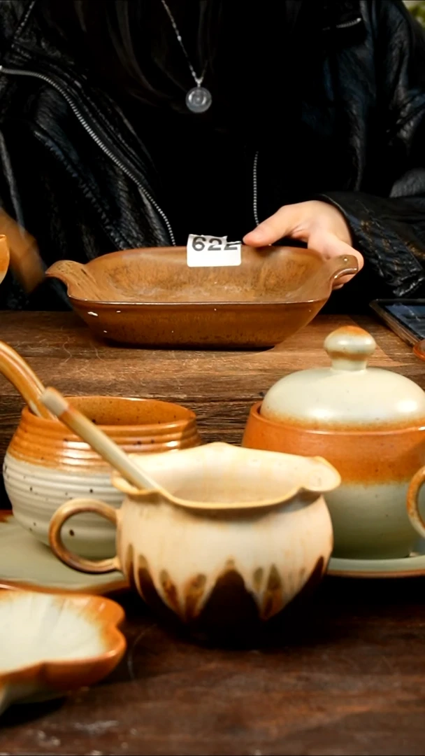 盘高颜值粗陶餐具限时抢购