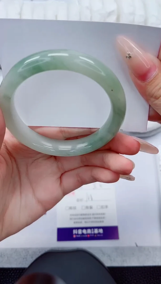 石英质玉手镯未镶嵌208-55/56