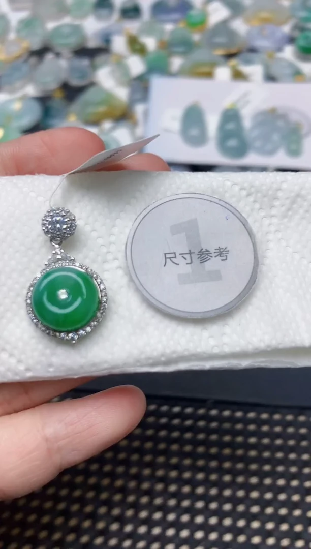 颈饰银S925镶嵌翡翠天然缅甸A货翡翠