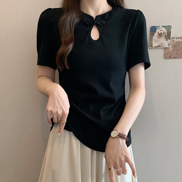 夏季2025年新款女纯色简约百搭设计感新中式镂空盘扣短袖T恤上衣