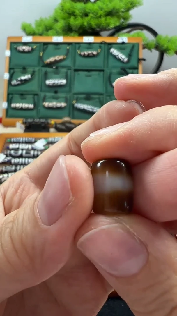 玛瑙/玉髓（覆膜）颈饰未镶嵌109（微瑕）