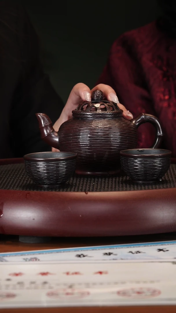 【闪购商品】紫砂茶壶2-60YLX竹编笑樱龙山古乌泥280c