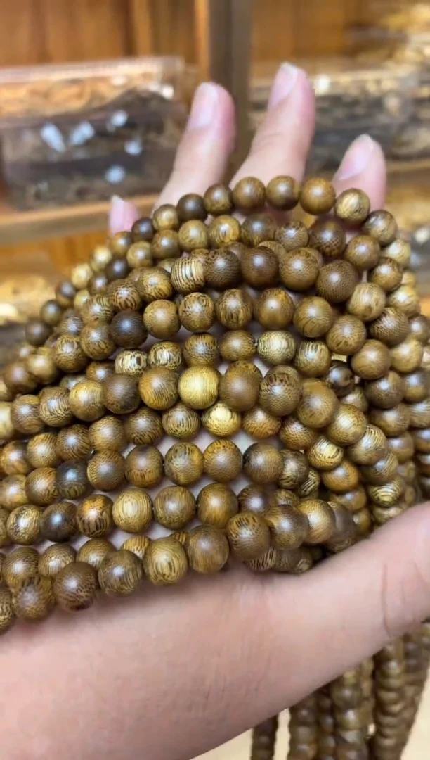 沉香手串 海南莺歌绿圆珠长串0.9多样性发其一