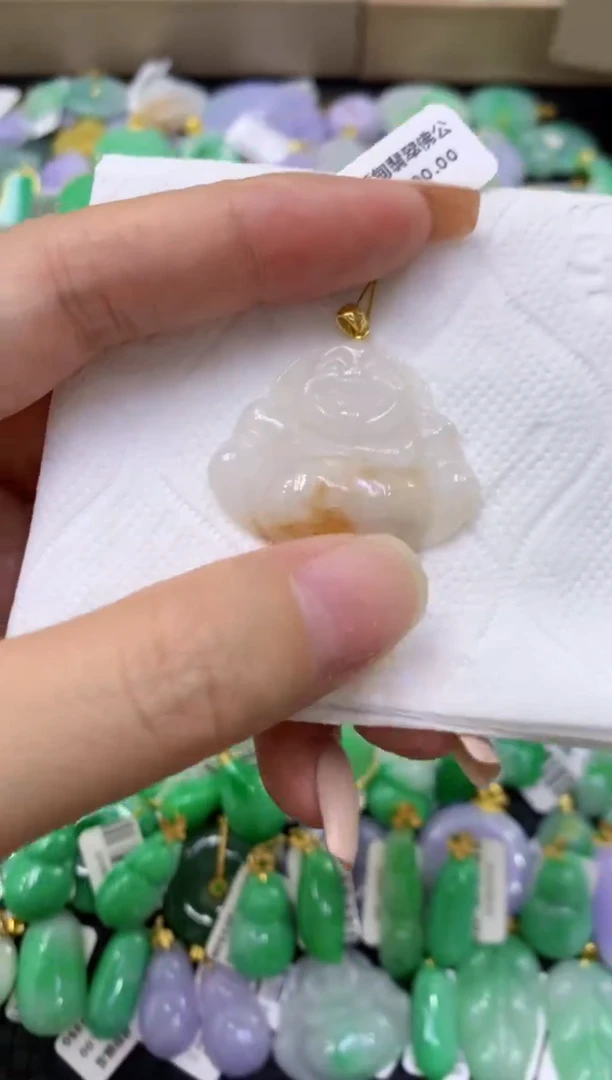 颈饰未镶嵌翡翠天然缅甸翡翠A货