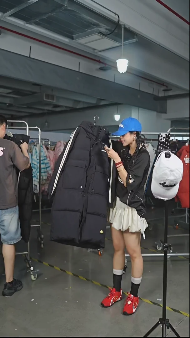 YKYB羽绒服短款M码