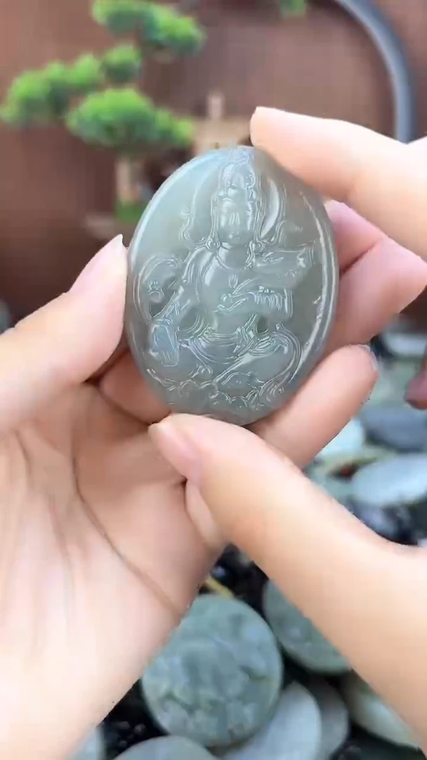 和田玉未镶嵌颈饰1