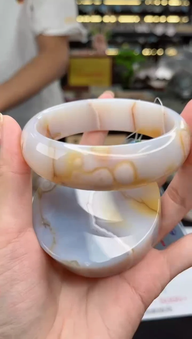 【闪购商品】石英质玉手镯未镶嵌65圈口（赠品镯心）3448373