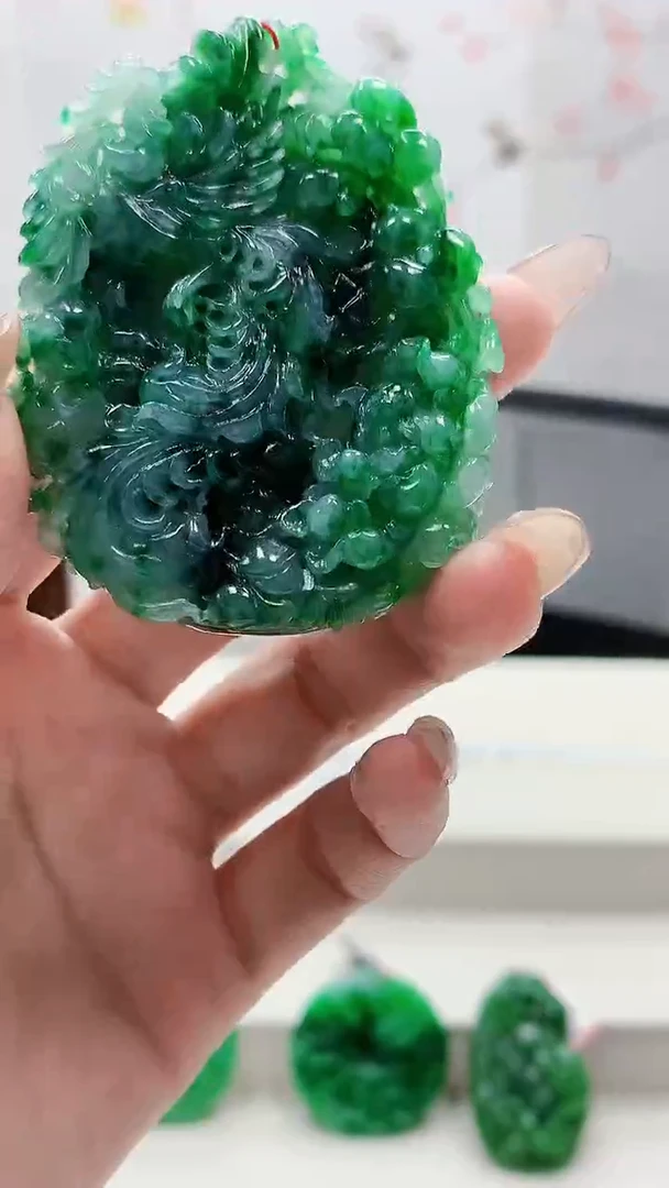未镶嵌定制翡翠4852lr-毛货挂件64
