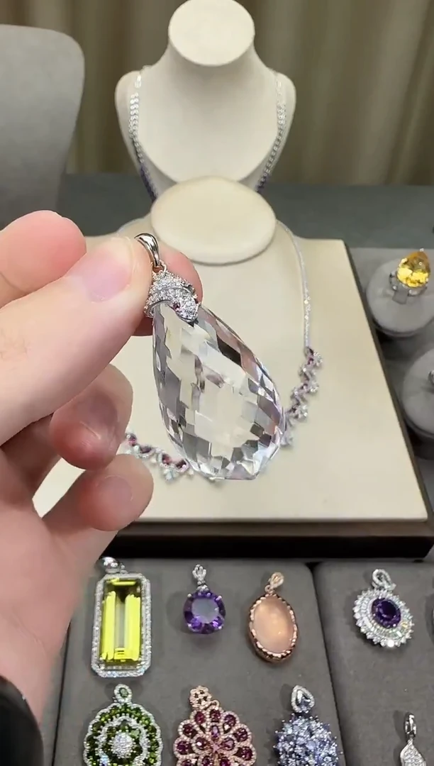 颈饰银S925镶嵌水晶17*33mm35ct净体白水晶吊坠