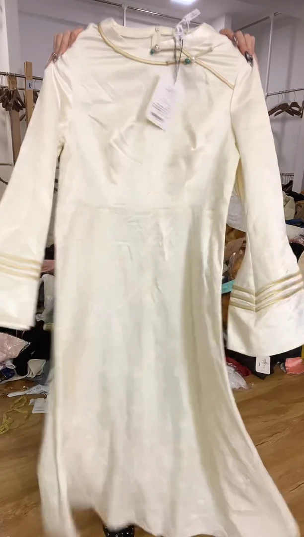 XL码      115-125斤  裙子 无腰带