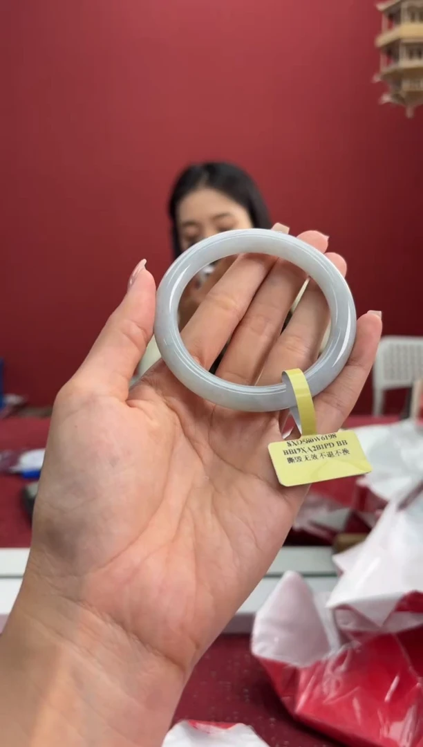 翡翠手镯（圆镯）未镶嵌15手镯