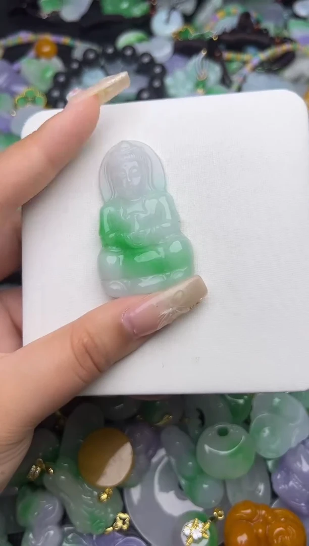 翡翠未镶嵌颈饰天然缅甸翡翠吊坠