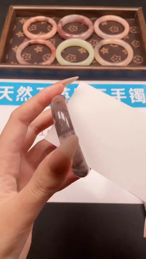 未镶嵌手镯石英质玉191-