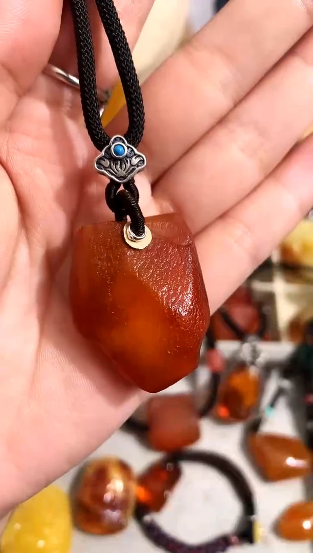【闪购商品】蜜蜡裸石未镶嵌似玉
