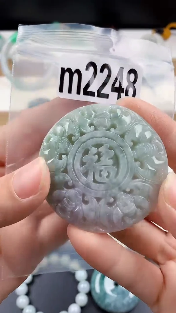 颈饰未镶嵌翡翠天然翡翠吊坠挂件