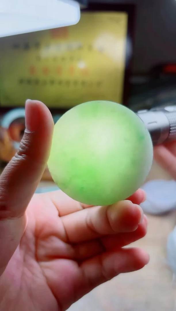 翡翠未镶嵌颈饰A货曹星579