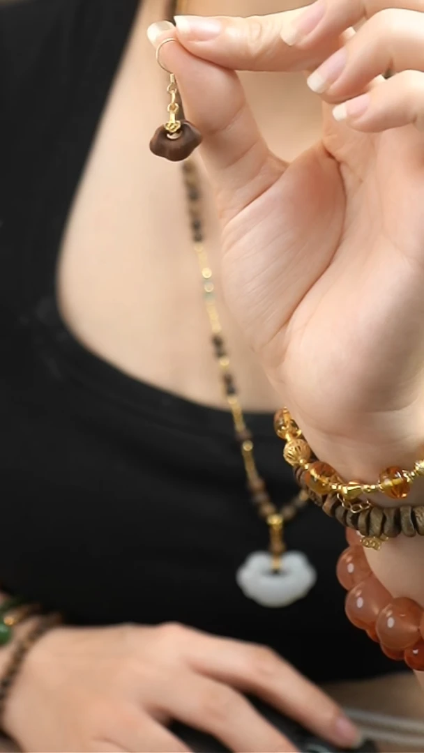 檀香木无事牌玉*4894849+4894