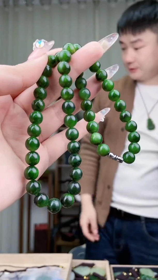 【闪购商品】和田玉挂件未镶嵌拍一发一，多样性发货！