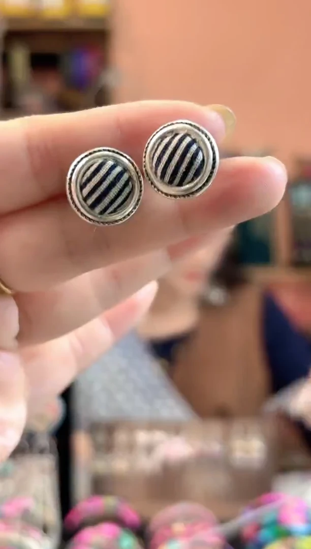 织绣艺枝独绣手工饰品346