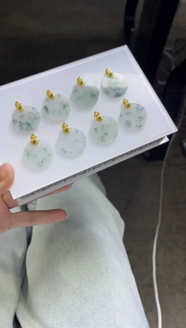 颈饰银S925镶嵌翡翠V439/多样性发一件/配绳子