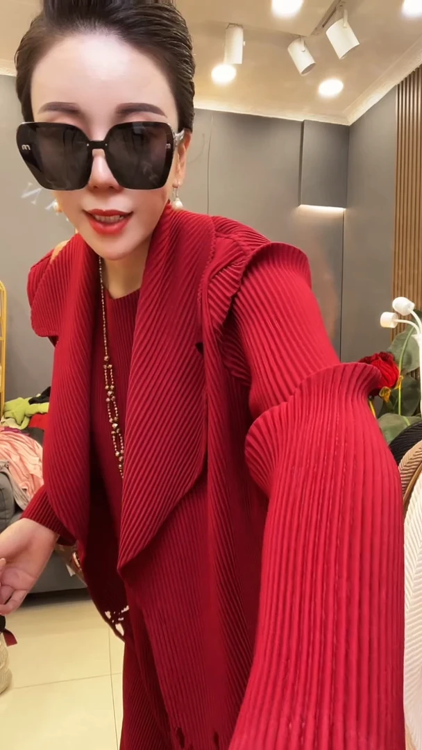 聚酯纤维（涤纶）红色 镂空套