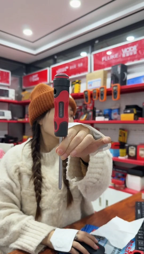 08R007 旋转螺丝刀十字