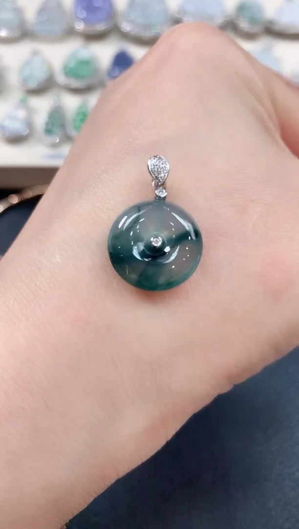 【闪购商品】翡翠吊坠(不含链)18K金镶嵌b34