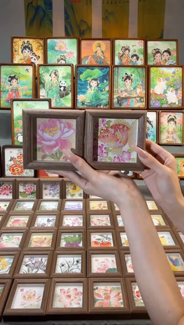 国画牡丹花开 朵朵金鱼 一组11