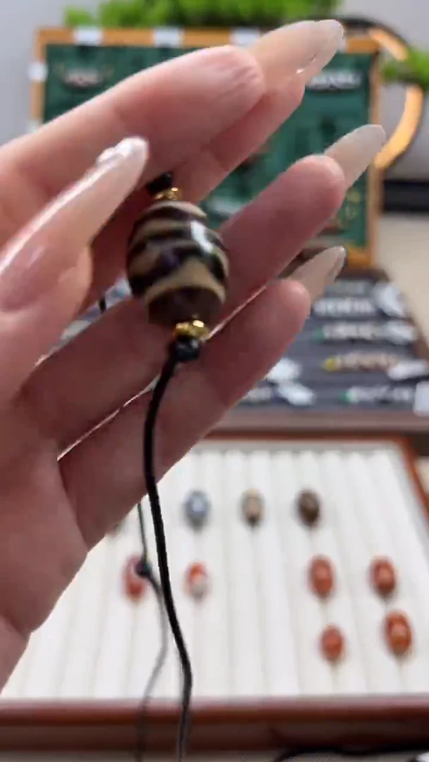 玛瑙/玉髓（覆膜）颈饰合金16（微瑕随机发货）