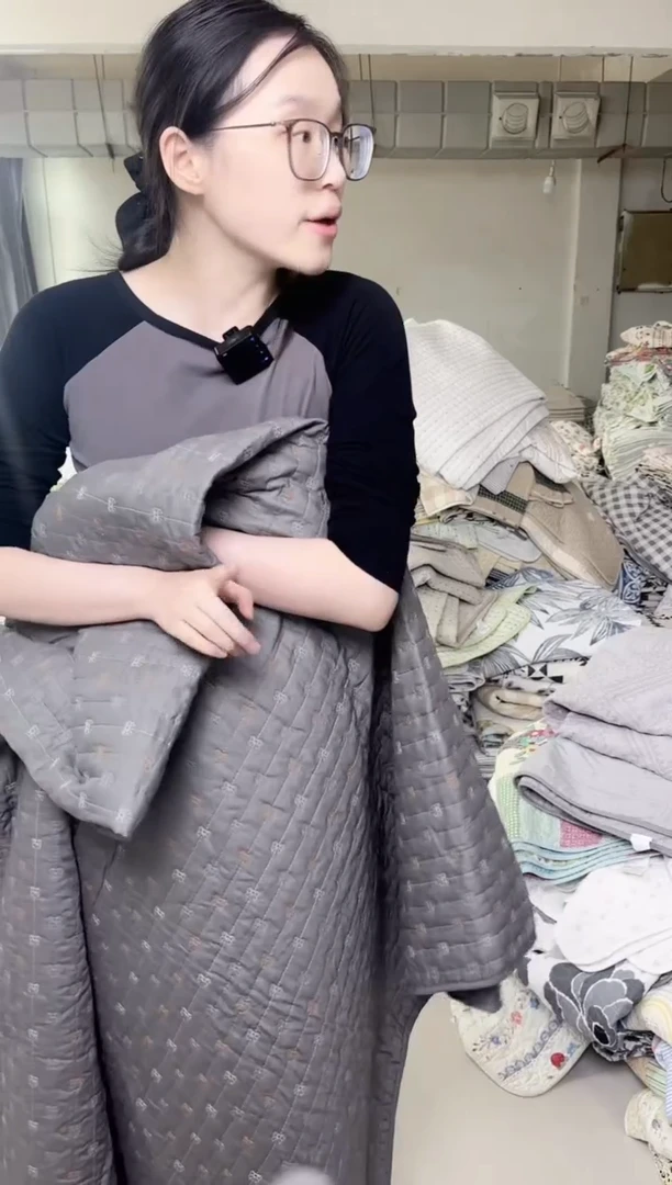 棉230*250深灰蝴蝶刺绣