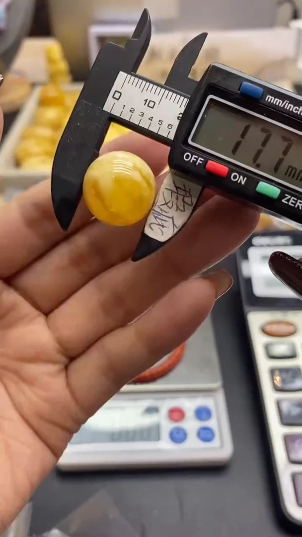 琥珀未镶嵌珠宝奇石2324