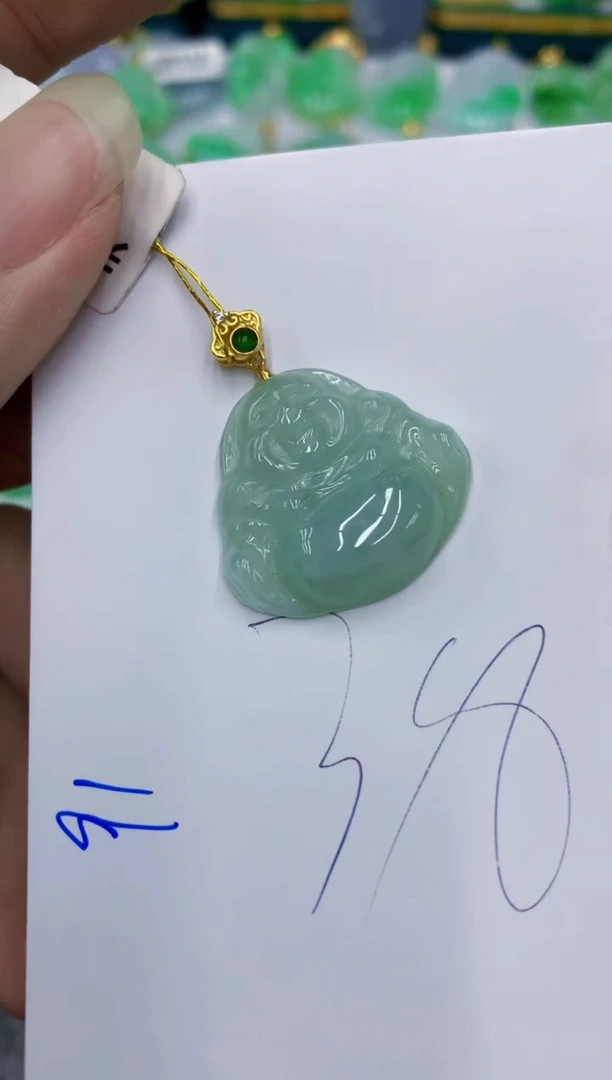 翡翠未镶嵌颈饰1111111111