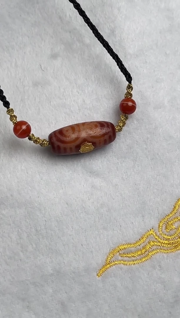 玛瑙/玉髓项链18K金镶嵌玛瑙项链