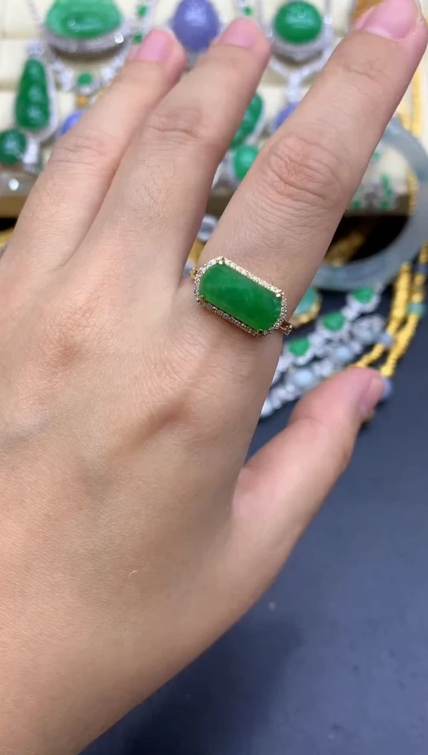 18K金镶嵌戒指翡翠295-中国好珍宝